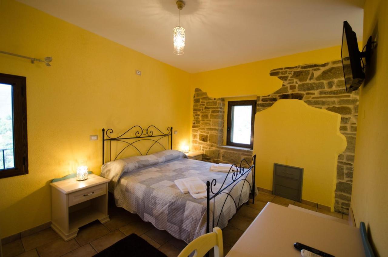 Dimore dell'Olmo - Ospitalità Diffusa Castelmezzano Exterior foto