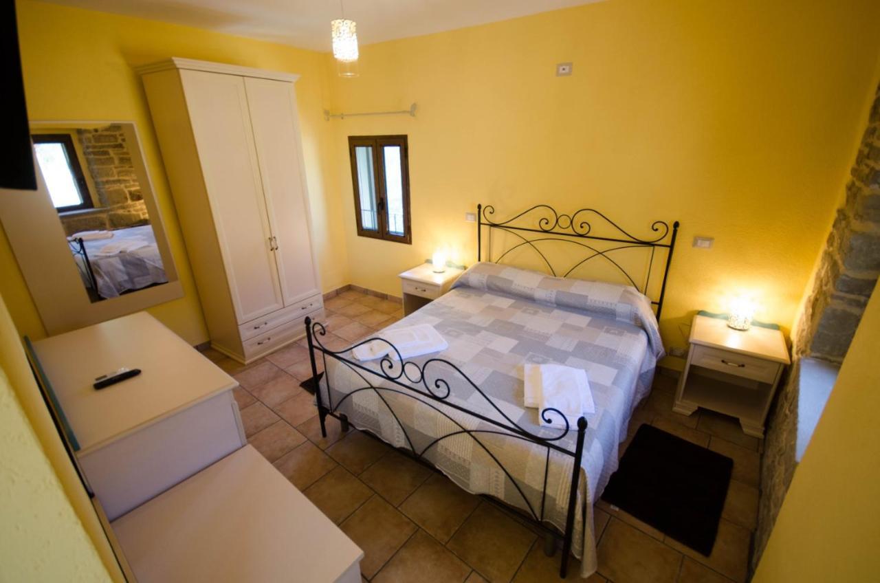 Dimore dell'Olmo - Ospitalità Diffusa Castelmezzano Exterior foto