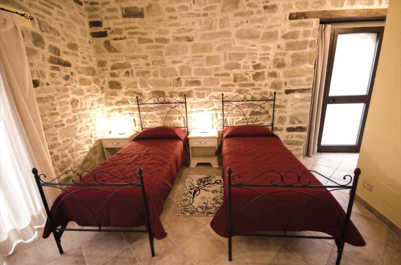 Dimore dell'Olmo - Ospitalità Diffusa Castelmezzano Exterior foto